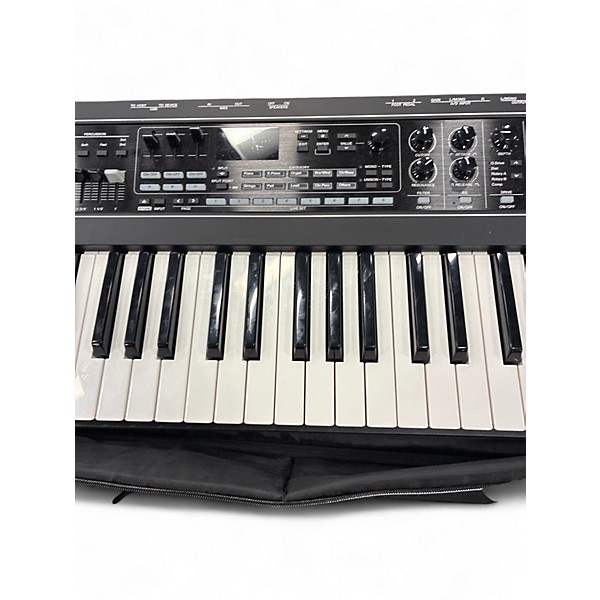 Used Yamaha CK 61 Arranger Keyboard