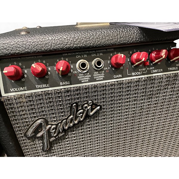 Used Fender DELUXE 85 Guitar Combo Amp