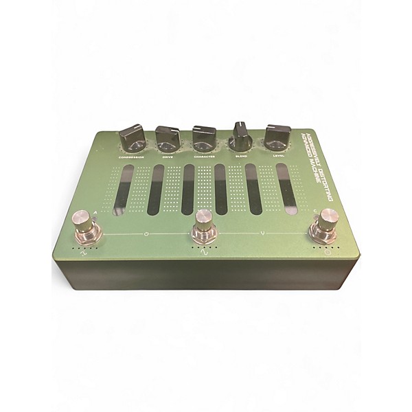 Used Darkglass Aggressively Distorting Advanced Machine Effect Pedal