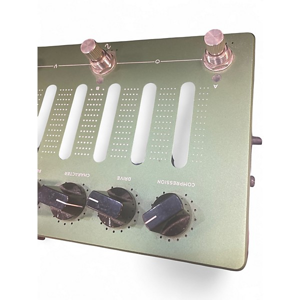 Used Darkglass Aggressively Distorting Advanced Machine Effect Pedal