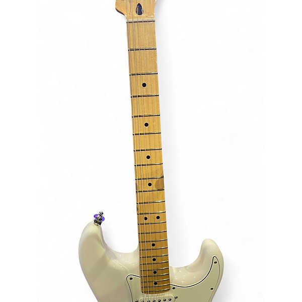 Used Fender Player Stratocaster Polar White Solid Body Electric Guitar