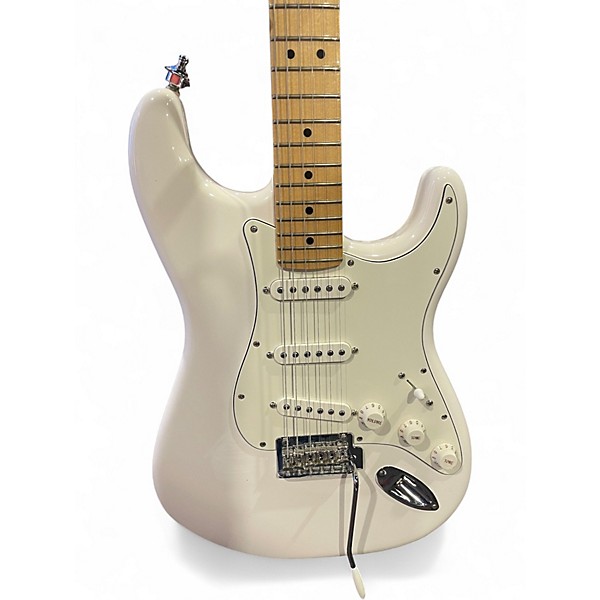 Used Fender Player Stratocaster Polar White Solid Body Electric Guitar