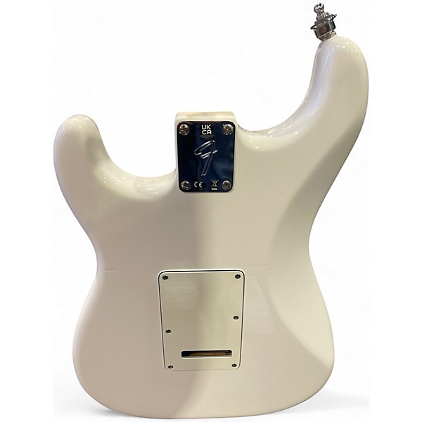 Used Fender Player Stratocaster Polar White Solid Body Electric Guitar
