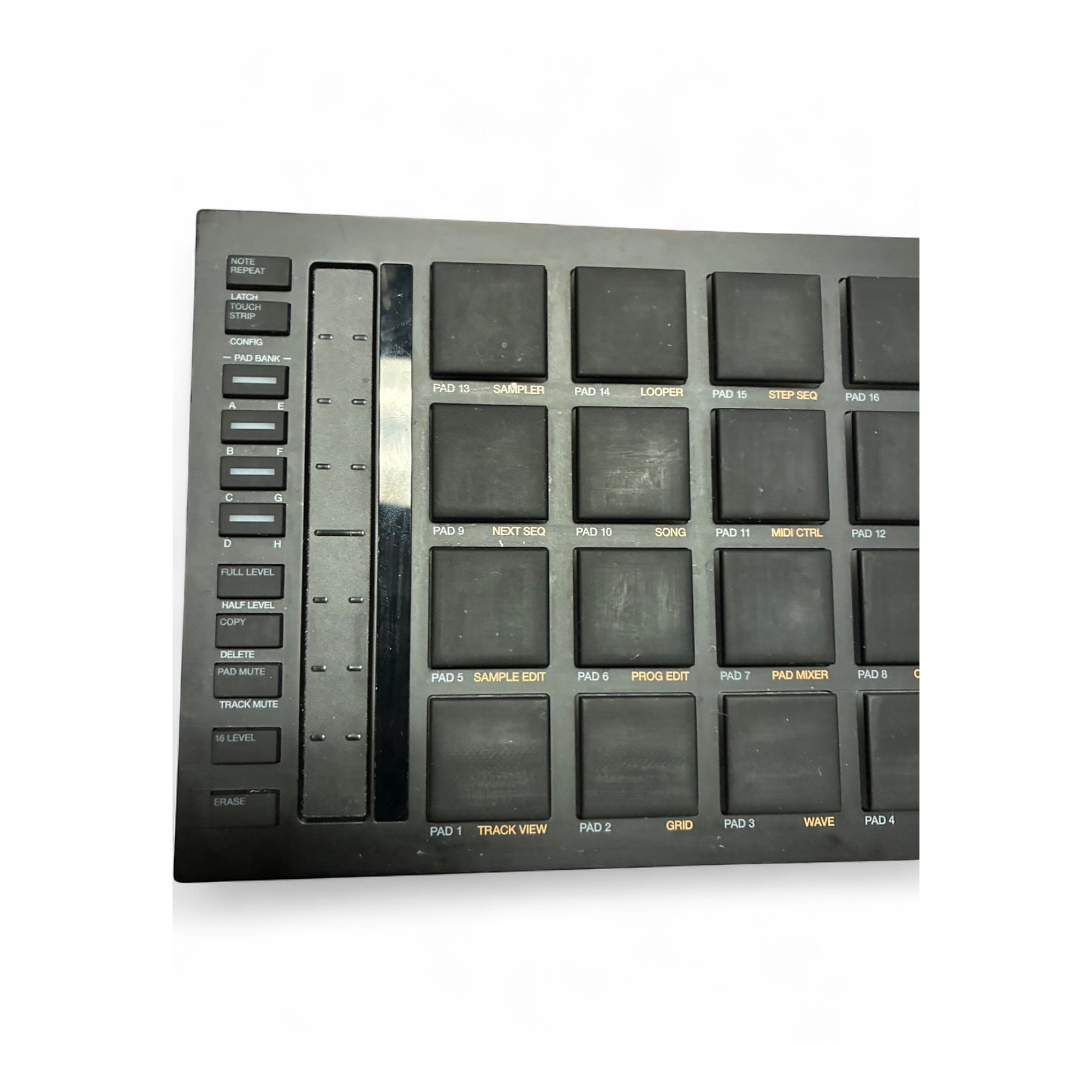 Akai MPC Studio MK2 midi pad 中古美品 Used Akai Professional MPC STUDIO Drum Machine | Guitar Center