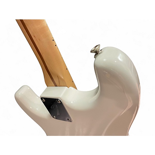 Used Fender player stratocaster white Solid Body Electric Guitar