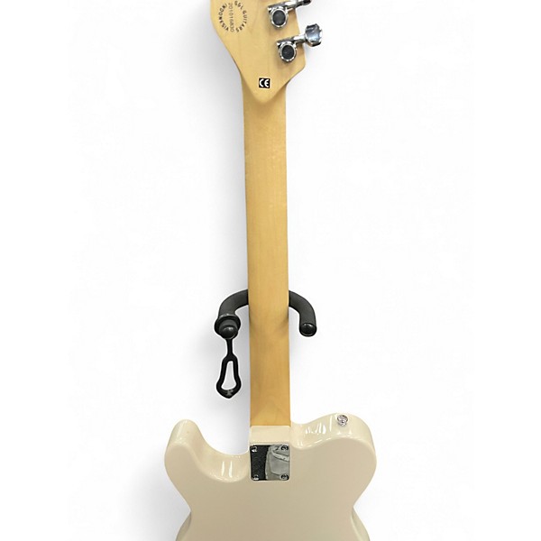 Used G&L ASAT CLASSIC Olympic White Solid Body Electric Guitar