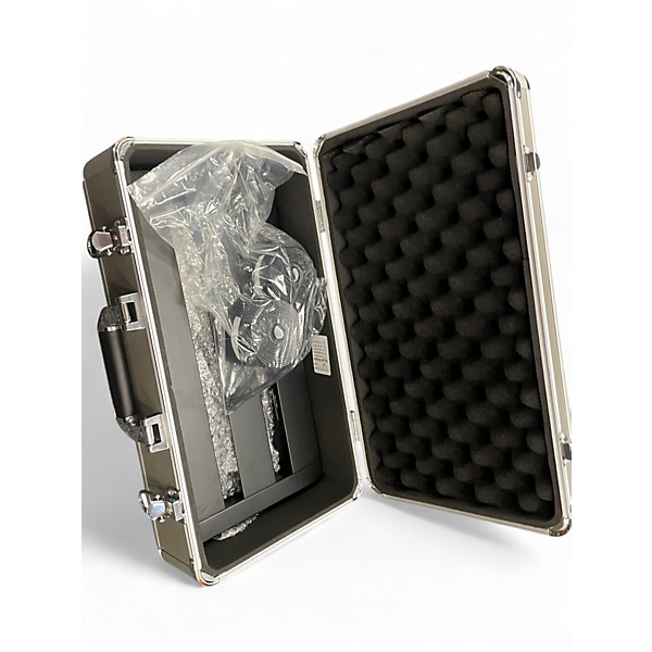 Used Pedaltrain Metro 16 Pedal Board