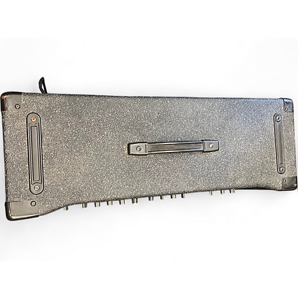 Used Peavey CLASSIC CHORUS 212 Guitar Combo Amp