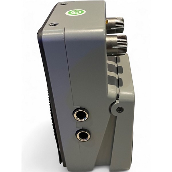 Used Behringer VD400 Vintage Delay Effect Pedal