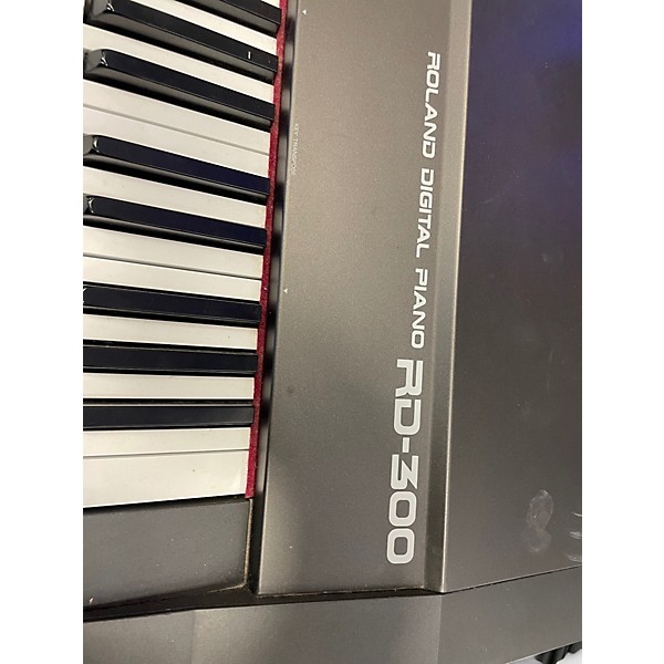 Used Roland RD-300 Stage Piano