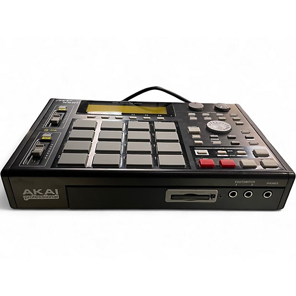 Used Akai Professional mpc 1000 MultiTrack Recorder