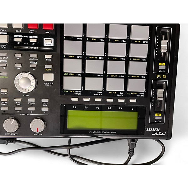 Used Akai Professional mpc 1000 MultiTrack Recorder