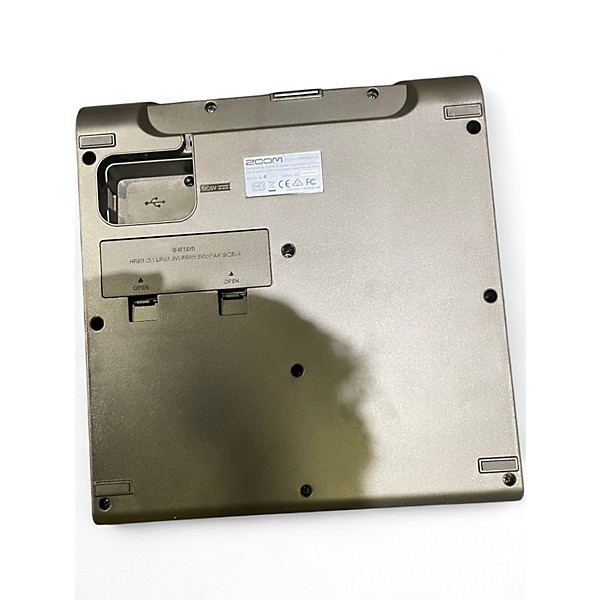 Used Zoom Live Track L-8 Unpowered Mixer