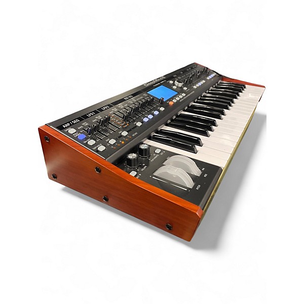 Used Behringer DEEP MIND 6 Synthesizer