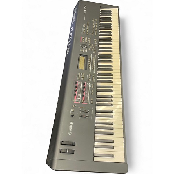 Used Yamaha MOX8 88 Key Keyboard Workstation
