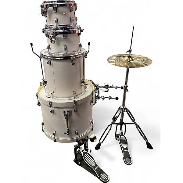 Used 2025 Ludwig 5 Piece Backbeat Elite White Drum Kit