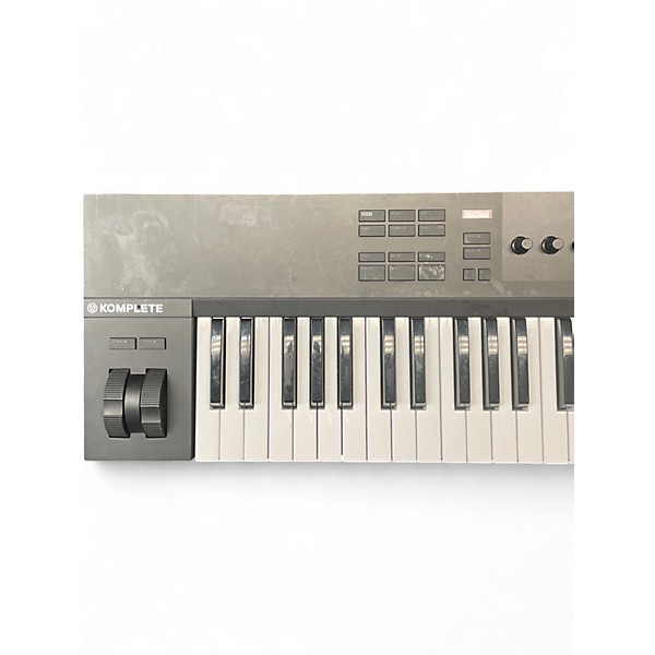 Used Native Instruments Komplete Kontrol A61 MIDI Controller