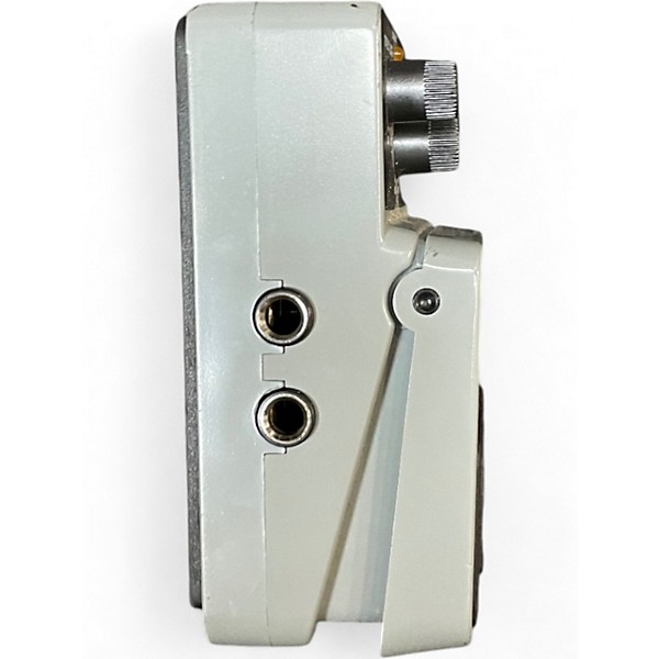 Used Behringer VD400 Vintage Delay Effect Pedal