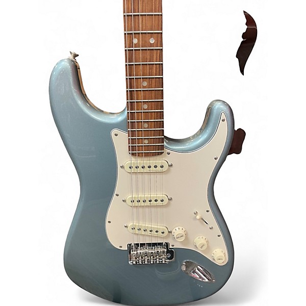 Used Fender Deluxe Roadhouse Stratocaster Mystic Blue Ice Solid Body Electric Guitar
