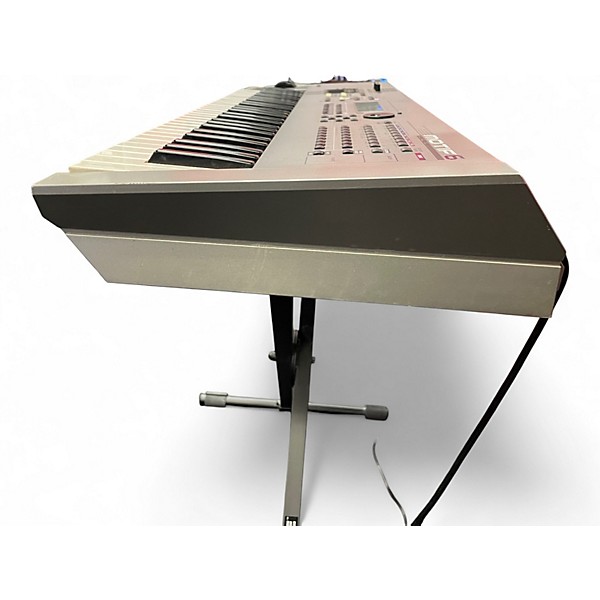 Used Yamaha Motif 6 61 Key Keyboard Workstation
