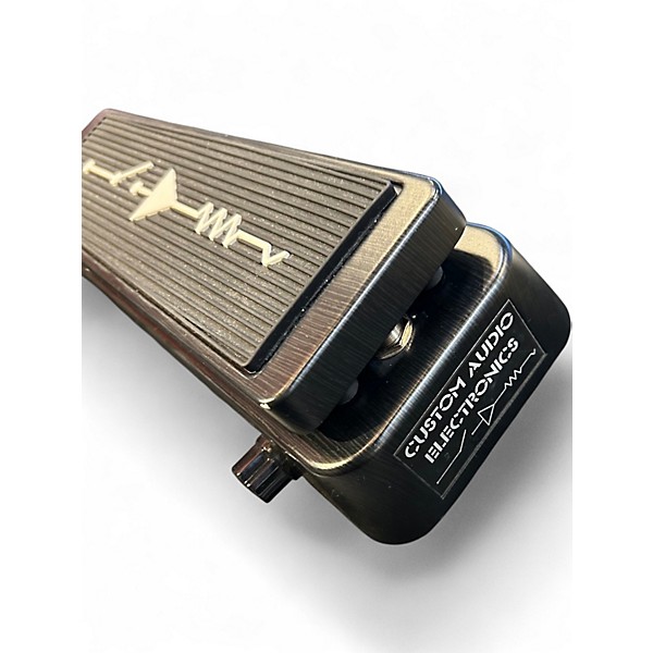 Used MXR MC404 Custom Classic Boost Wah Effect Pedal