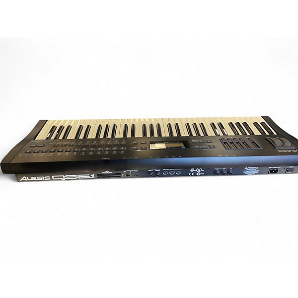 Used Alesis qs6.1 Synthesizer
