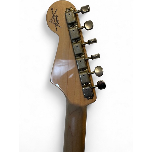 Used 2005 Fender Custom Shop 1965 Relic Stratocaster White Solid Body Electric Guitar