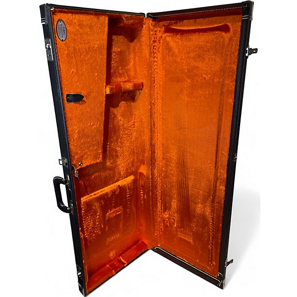 Used 2005 Fender Custom Shop 1965 Relic Stratocaster White Solid Body Electric Guitar