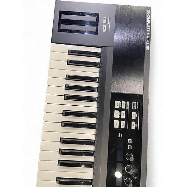 Used Native Instruments Komplete Kontrol S61 MIDI Controller