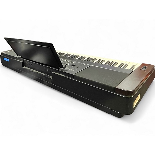 Used Yamaha DGX650 88 Key Portable Keyboard
