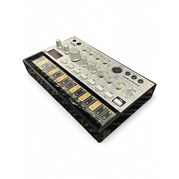 Used KORG VOLCA BASS Synthesizer