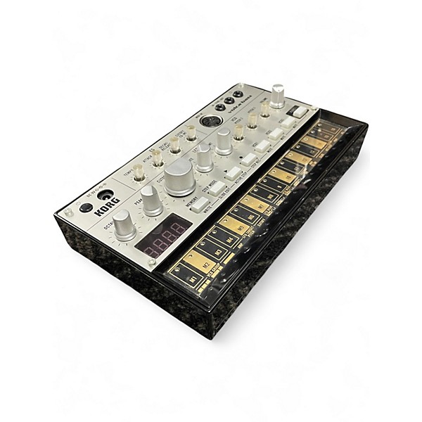 Used KORG VOLCA BASS Synthesizer