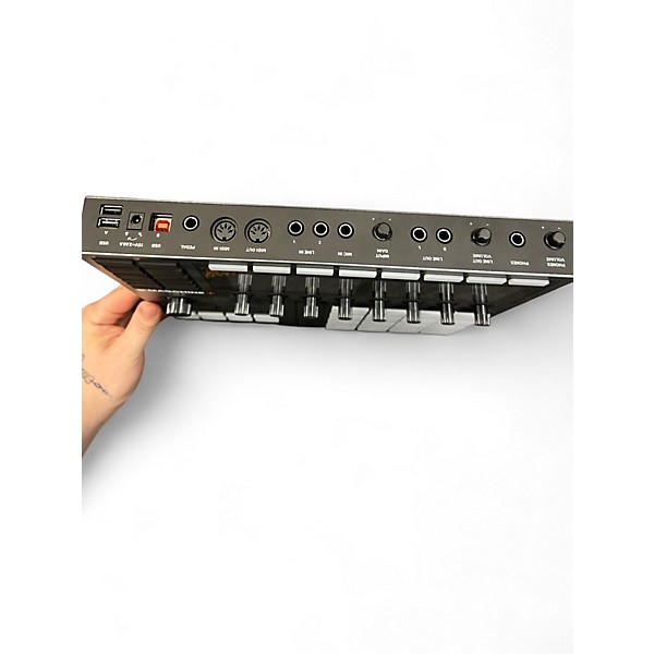 Used Native Instruments MASCHINE+ Standalone Groovebox and Sampler Production Controller