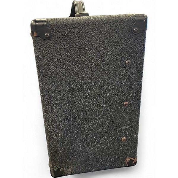 Used Peavey VSS-20 Guitar Cabinet