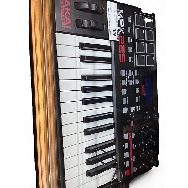 Used Akai Professional MPK225 25-Key MIDI Controller