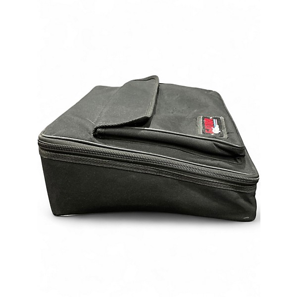 Used Gator Pedal Tote Pedal Board