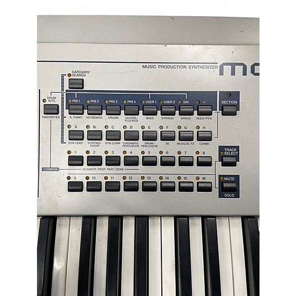 Used Yamaha MO8 88 Key Keyboard Workstation
