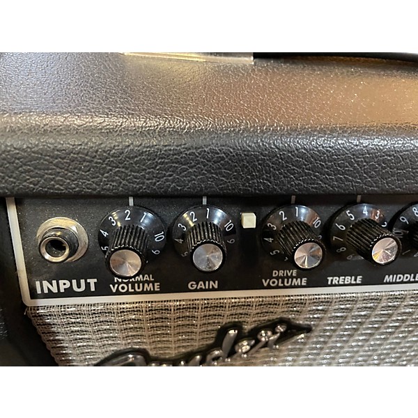 Used Fender Frontman 15G 15W Guitar Combo Amp