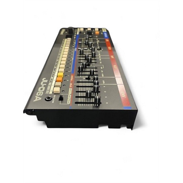Used Roland JU06A Synthesizer