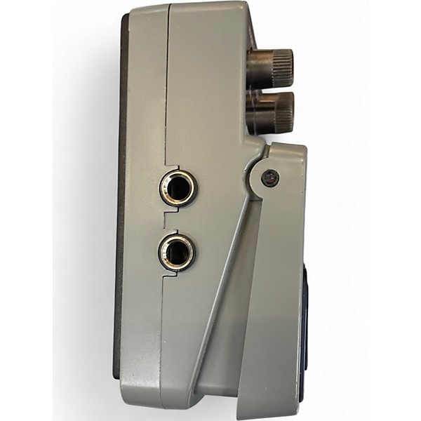 Used Behringer VD400 Vintage Delay Effect Pedal