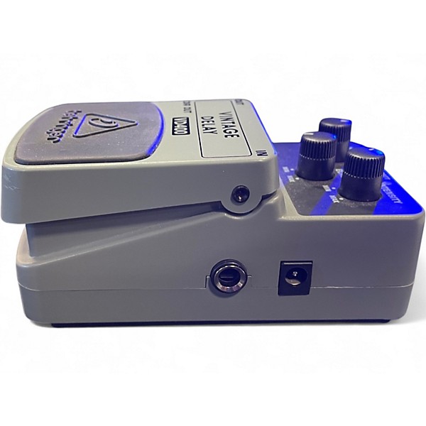 Used Behringer VD400 Vintage Delay Effect Pedal