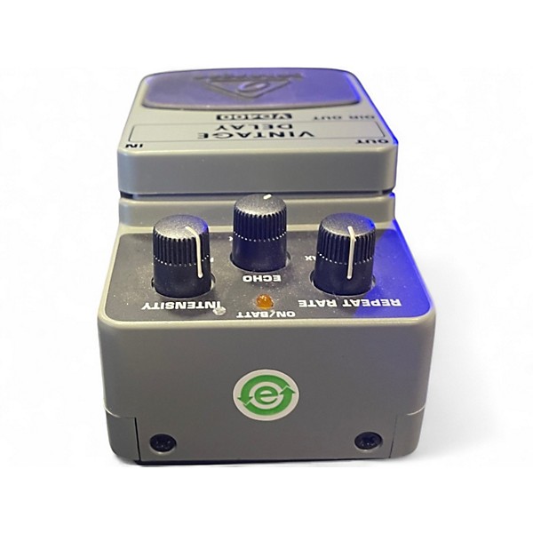 Used Behringer VD400 Vintage Delay Effect Pedal