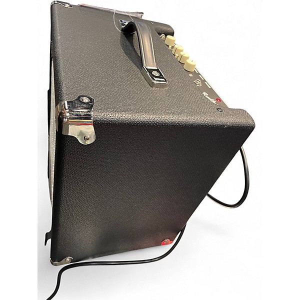 Used Fender Rumble 25 25W 1x8 Bass Combo Amp