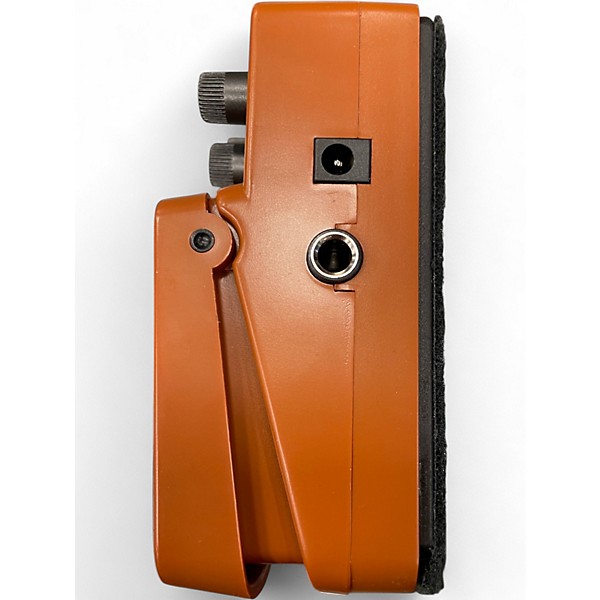 Used Behringer UT300 Ultra Tremolo Effect Pedal