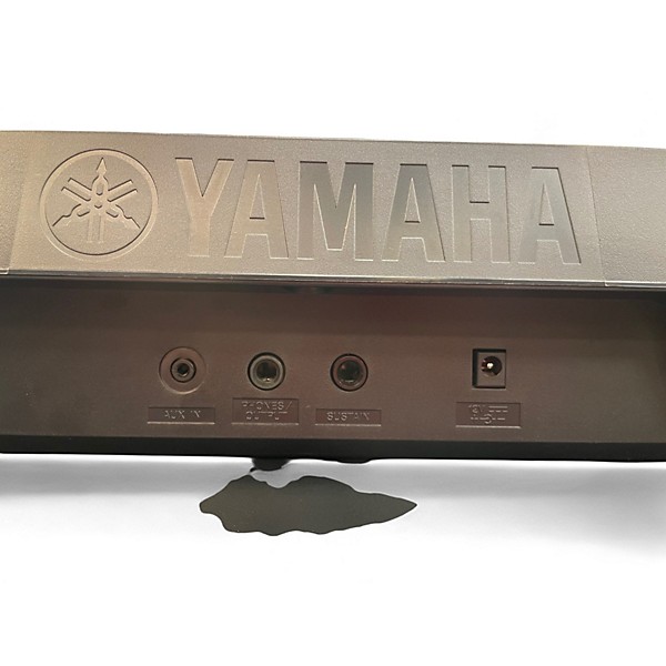 Used Yamaha PSRE253 61 Key Portable Keyboard