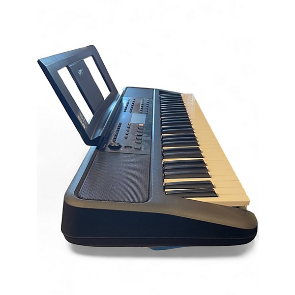 Used Yamaha PSR-E383 Keyboard Workstation