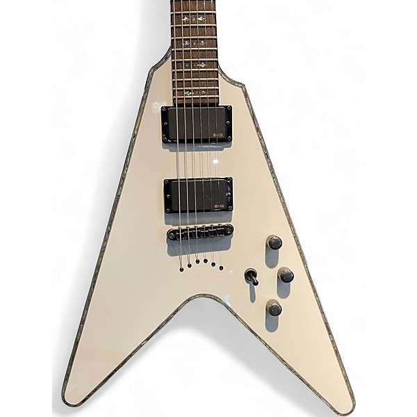 Used Schecter Guitar Research Hellraiser V1 White Solid Body Electric Guitar