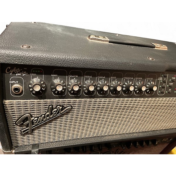 Used Fender cybertwin 100w Solid State Guitar Amp Head