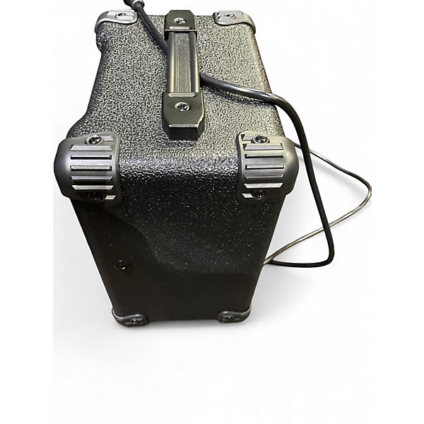 Used Rogue g 10 Battery Powered Amp