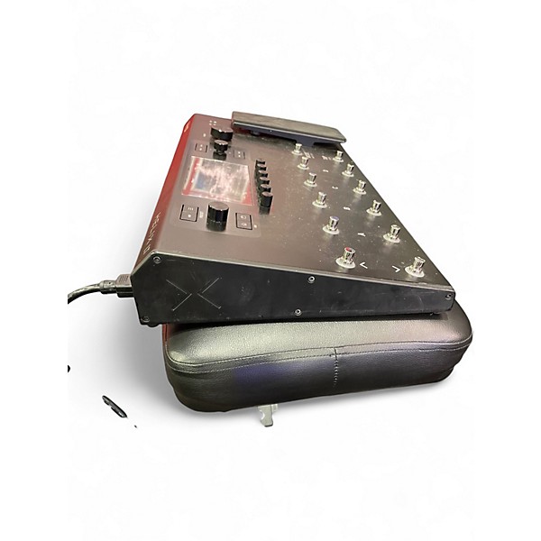 Used Line 6 Helix LT Effect Processor